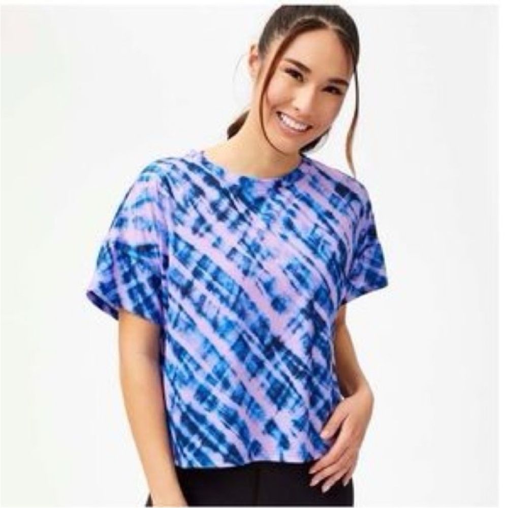 Terez Women's Blue & Pink Tie-Dye Short Sleeve Tee medium